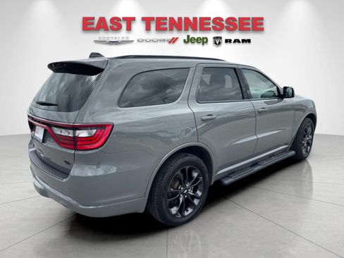 Used 2025 Dodge Durango R/T AWD/4WD image 3