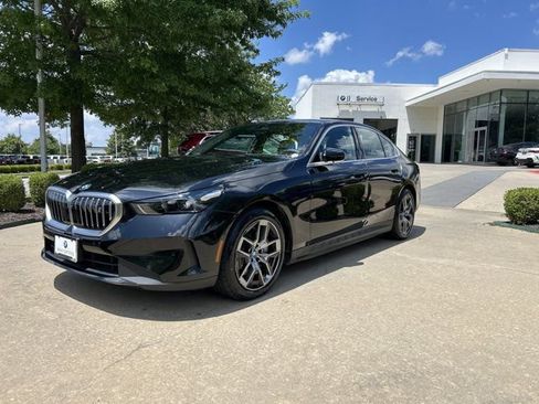 Used 2024 BMW i5 eDrive40i RWD image 1