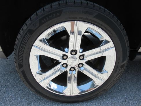 Used 2019 GMC Yukon Denali w/ Denali Ultimate Package RWD image 8