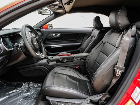 Used 2018 Ford Mustang GT Premium w/ GT Performance Package image 4