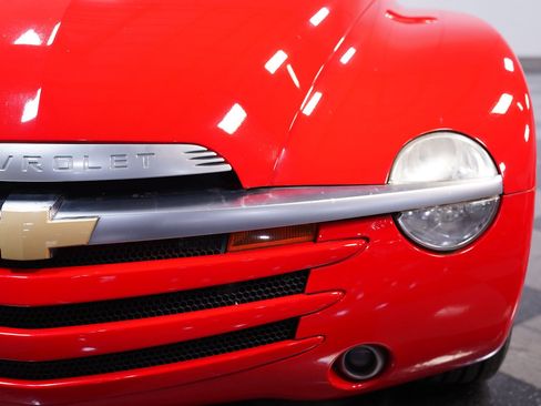 Used 2005 Chevrolet SSR image 19