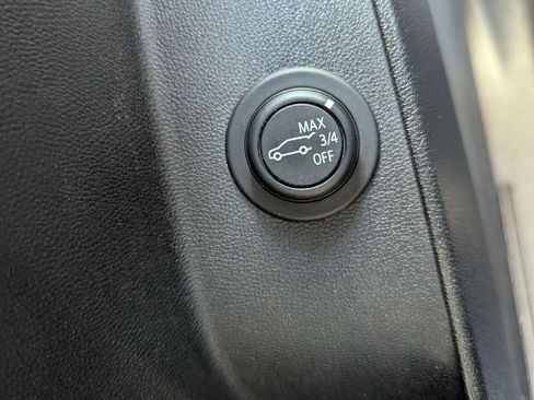 Used 2020 Chevrolet Equinox LT AWD/4WD image 23