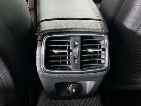 Used 2023 Genesis G70 2.0T w/ Sport Prestige Package image 28