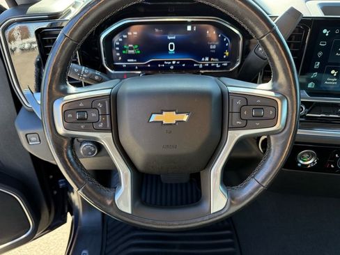 Used 2022 Chevrolet Silverado 1500 LT image 19