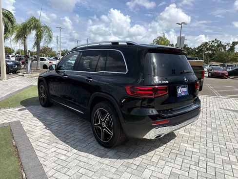 New 2026 Mercedes-Benz GLB 250 image 4