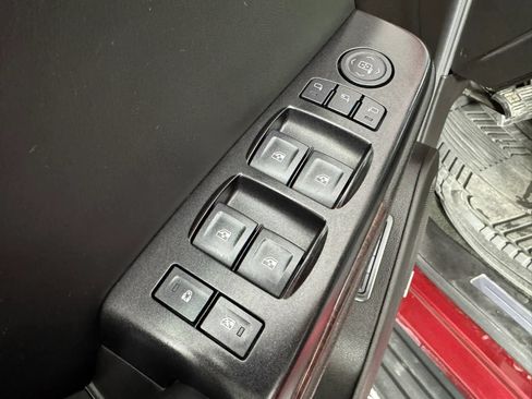Used 2016 GMC Yukon SLT w/ Open Road Package AWD/4WD image 44