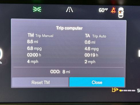 New 2026 Volvo XC40 B5 Core AWD/4WD image 13