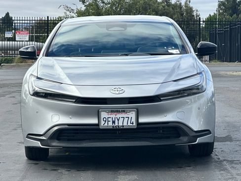 Used 2023 Toyota Prius LE FWD image 9