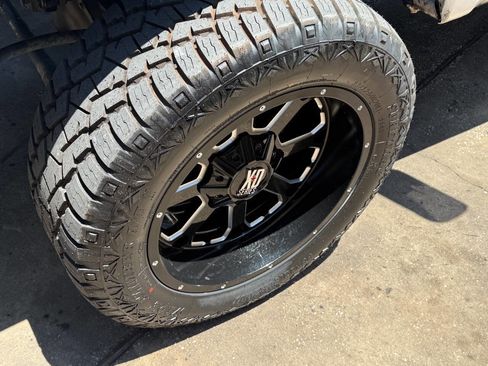 Used 2018 Ford F350 Limited w/ FX4 4x4 Off Road Package image 9