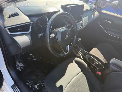 Used 2022 Toyota Corolla SE w/ Carpet Mat Package (TMS) image 8