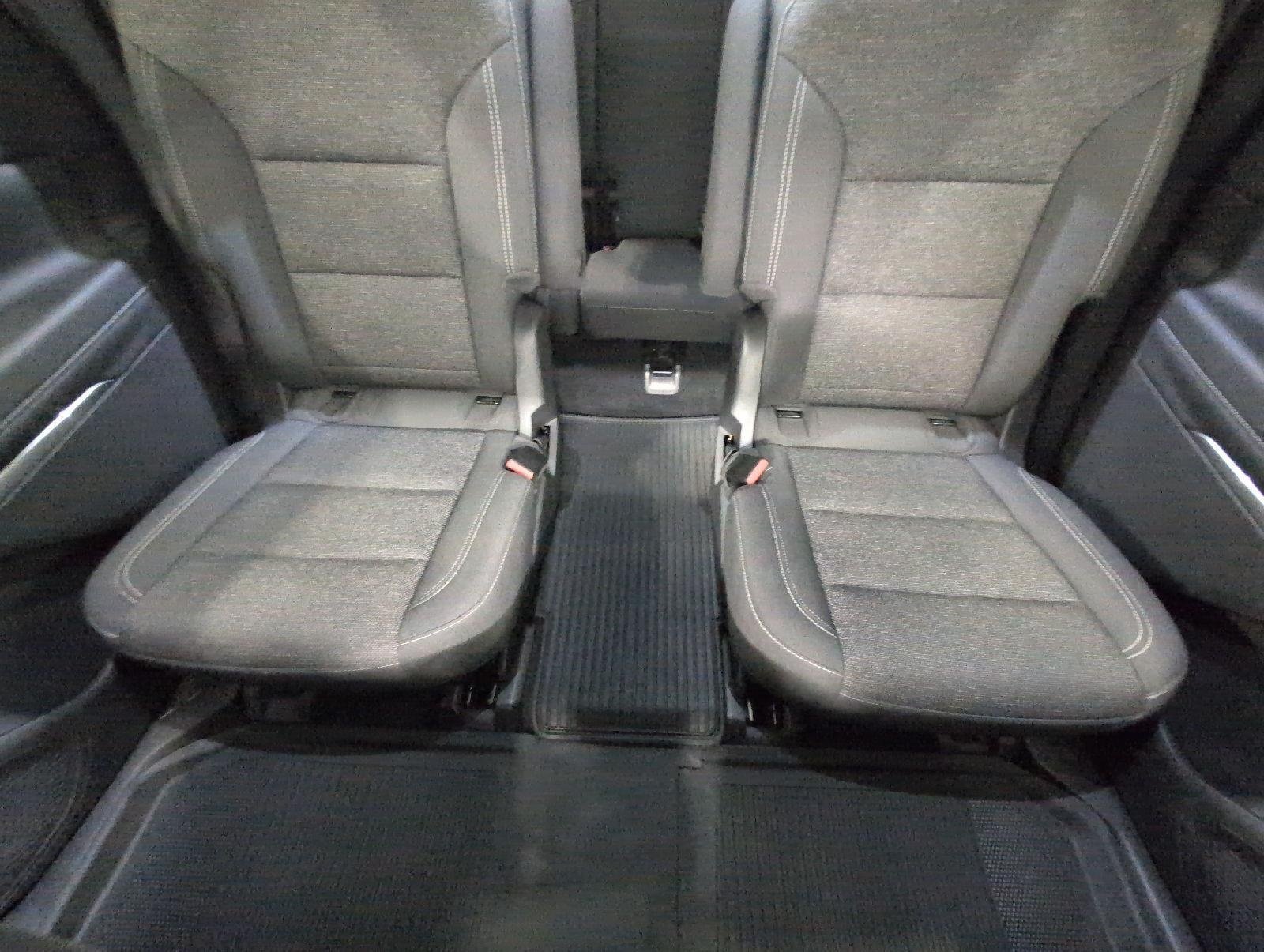 Certified 2024 Chevrolet Traverse LT w/ LPO, Floor Liner Package FWD image 22