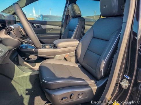 New 2026 Buick Enclave Sport Touring w/ Power Package FWD image 10