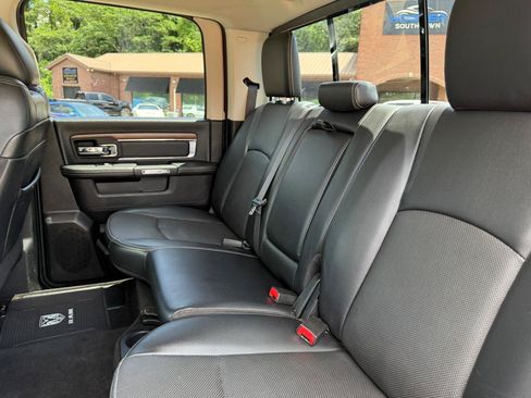 Used 2017 RAM 1500 Laramie w/ Convenience Group AWD/4WD image 29