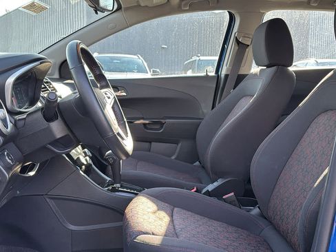 Used 2020 Chevrolet Sonic LT w/ Convenience Package image 12