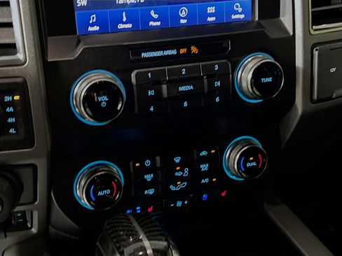 Used 2019 Ford F150 Raptor w/ Equipment Group 802A Luxury image 26