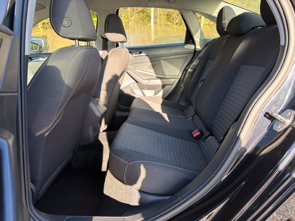 Used 2024 Volkswagen Jetta S FWD image 27