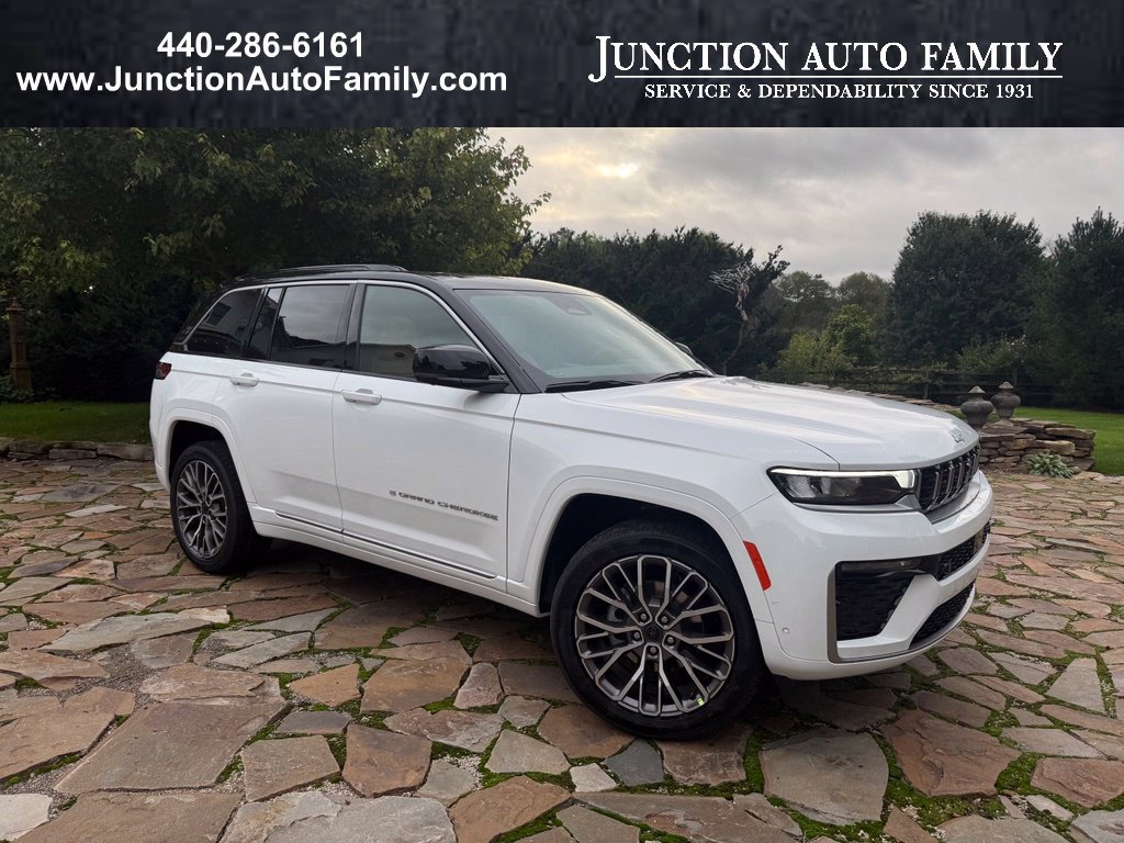 New 2027 Jeep Grand Cherokee Summit AWD/4WD image 1
