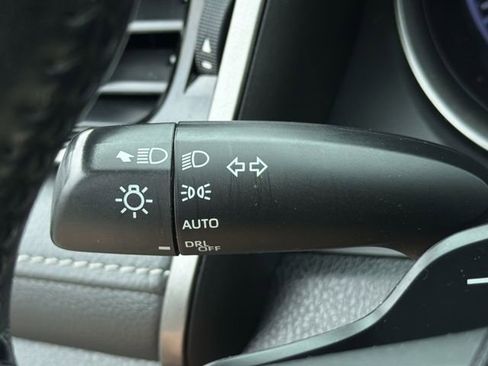 Used 2021 Toyota Camry SE w/ Convenience Package FWD image 30