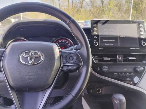 Used 2023 Toyota Camry XSE FWD image 9