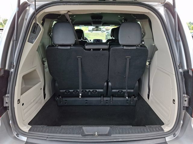 Used 2018 Dodge Grand Caravan SXT FWD image 28