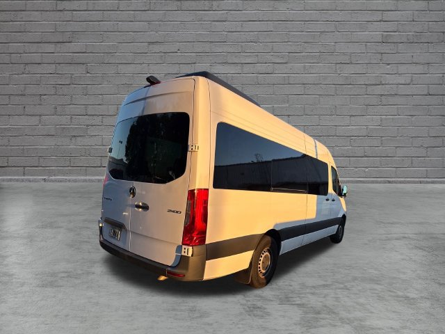 Used 2025 Mercedes-Benz Sprinter 2500 image 5