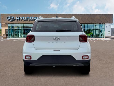 New 2026 Hyundai Venue SEL FWD image 5
