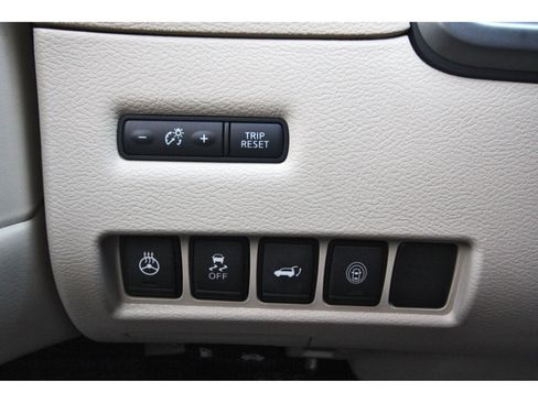 Used 2020 Nissan Murano SL w/ Moonroof Package FWD image 23