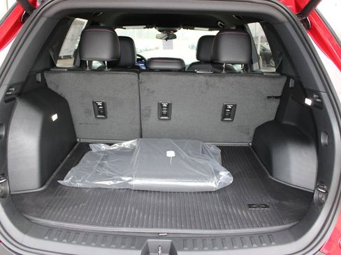New 2026 Chevrolet Equinox RS w/ LPO, Floor Liner Package image 27