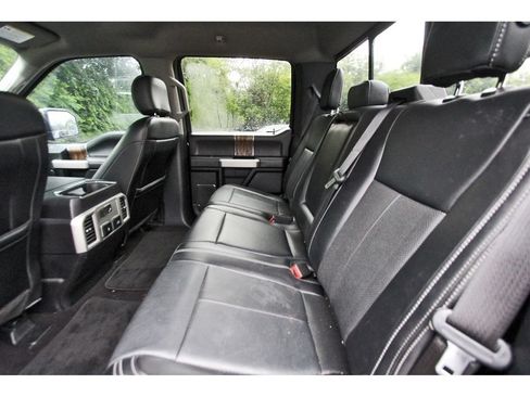 Used 2019 Ford F150 Lariat RWD image 12