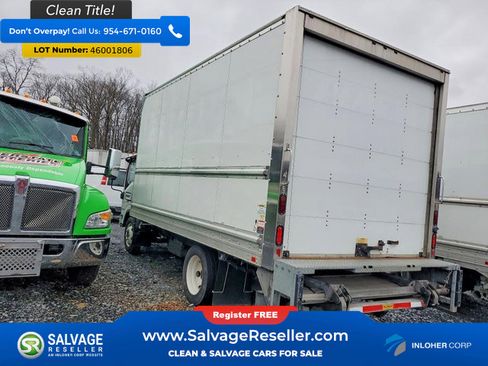 Used 2020 Isuzu NPR image 3