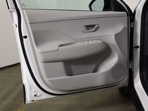 Used 2026 Hyundai Kona SEL Sport FWD image 19