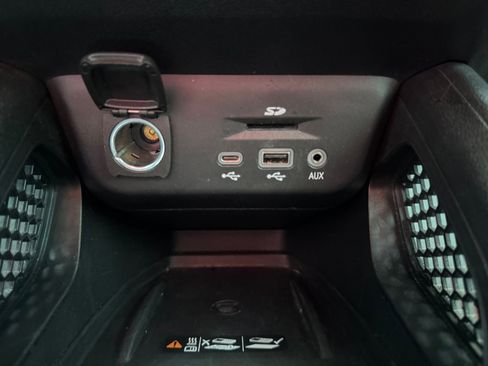 Used 2021 Chevrolet TrailBlazer RS w/ Sun and Liftgate Package FWD image 25
