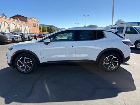 New 2026 Chevrolet Equinox EV LT image 5