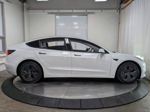 Used 2021 Tesla Model 3 Long Range AWD/4WD image 9