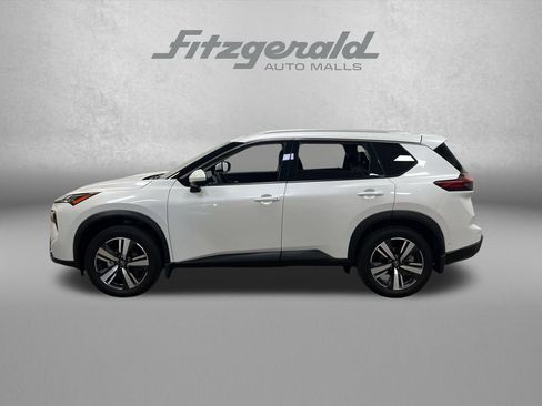 Used 2025 Nissan Rogue SL w/ SL Premium Package FWD image 2