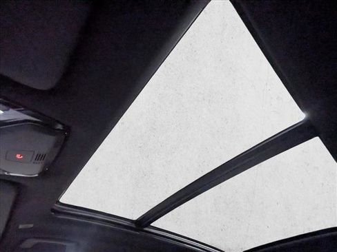 New 2026 BMW X5 xDrive50e image 15