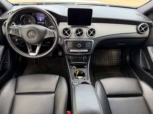 Used 2020 Mercedes-Benz GLA 250 image 10