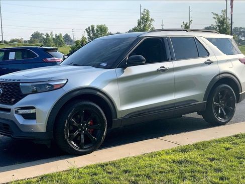 Used 2024 Ford Explorer ST w/ Equipment Group 401A AWD/4WD image 5
