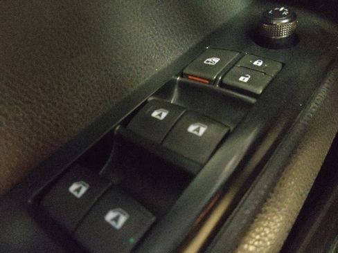 Used 2019 Toyota Camry LE FWD image 27