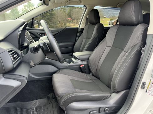 Used 2024 Subaru Outback Premium image 9