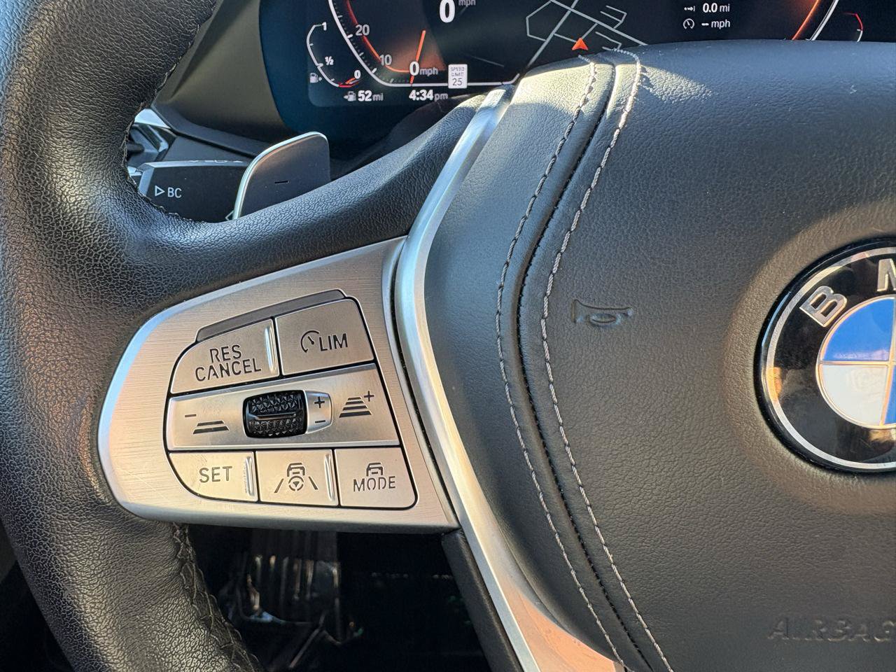 Used 2022 BMW X7 xDrive40i w/ Executive Package AWD/4WD image 32
