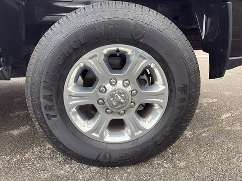 Used 2024 RAM 2500 Big Horn w/ Bed Utility Group image 18