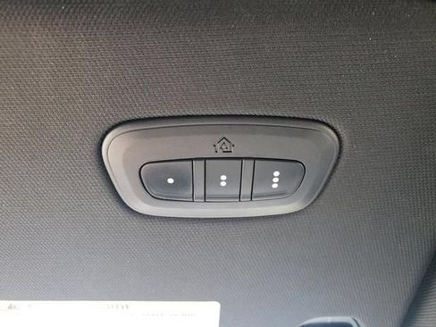 Used 2020 RAM 1500 Big Horn AWD/4WD image 19