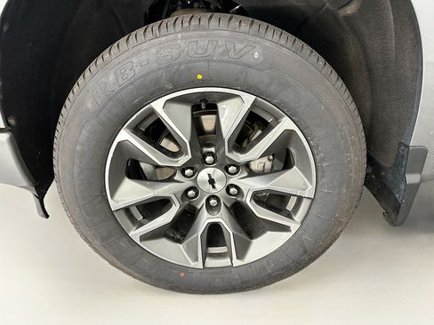 Used 2023 Chevrolet Silverado 1500 RST AWD/4WD image 35