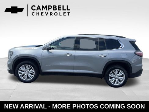 Used 2026 GMC Acadia Elevation w/ Elevation Premium Package FWD image 2