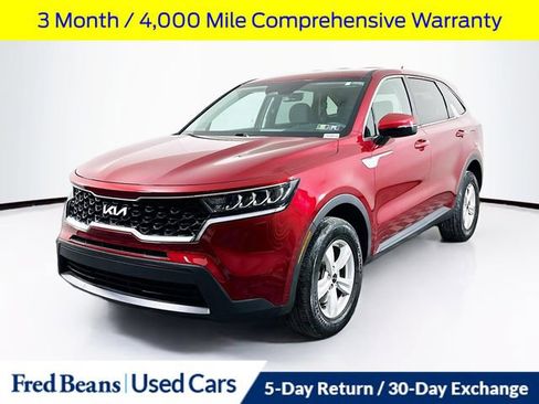 Used 2022 Kia Sorento LX image 4