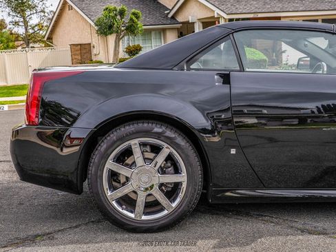 Used 2006 Cadillac XLR image 82
