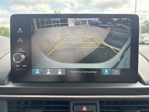 Used 2025 Honda Pilot Touring image 20