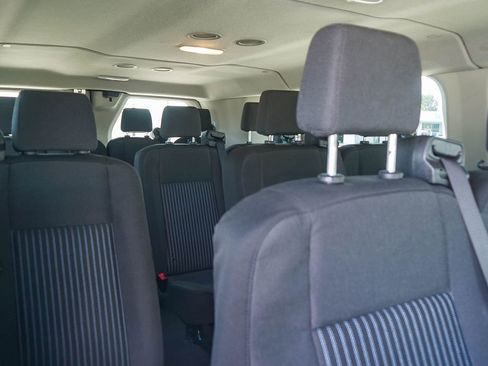 Used 2018 Ford Transit 350 XL image 11