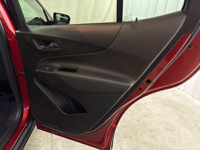 Used 2023 Chevrolet Equinox LT FWD image 19